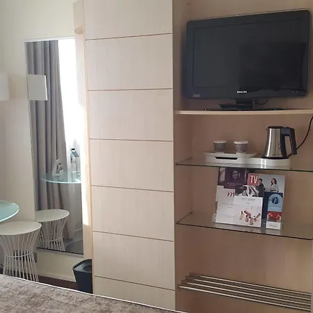 Mercure אז'אקסיו