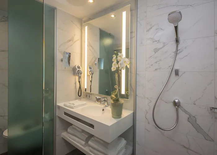 Mercure Отель 4*