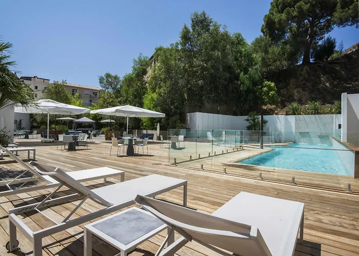 Отель Mercure 4*