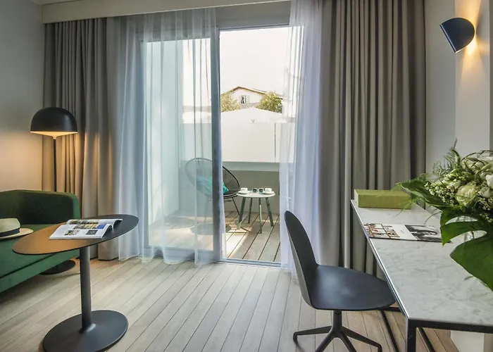 Отель Mercure 4*