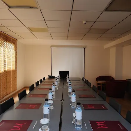 メルキュール ホテル 4*